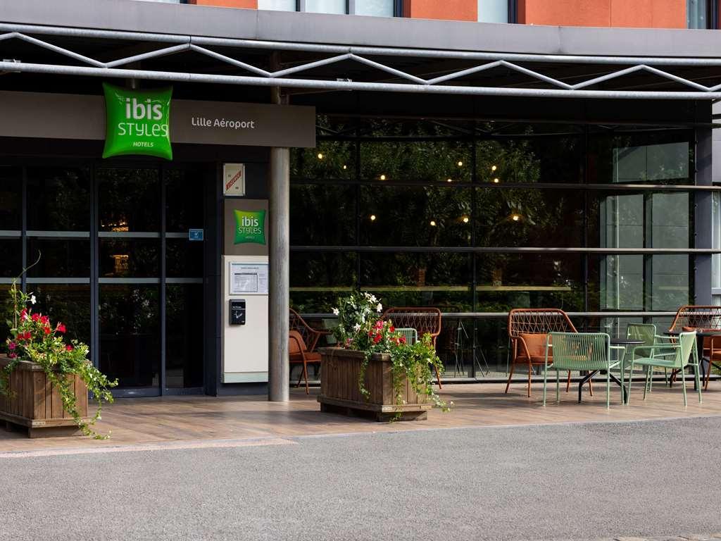 Ibis Styles Lille Aeroport Hotel Exterior foto